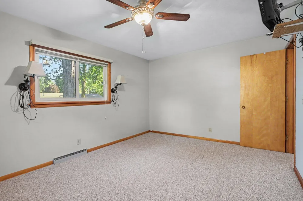 340 W Railroad Street Centreville, MI 49032