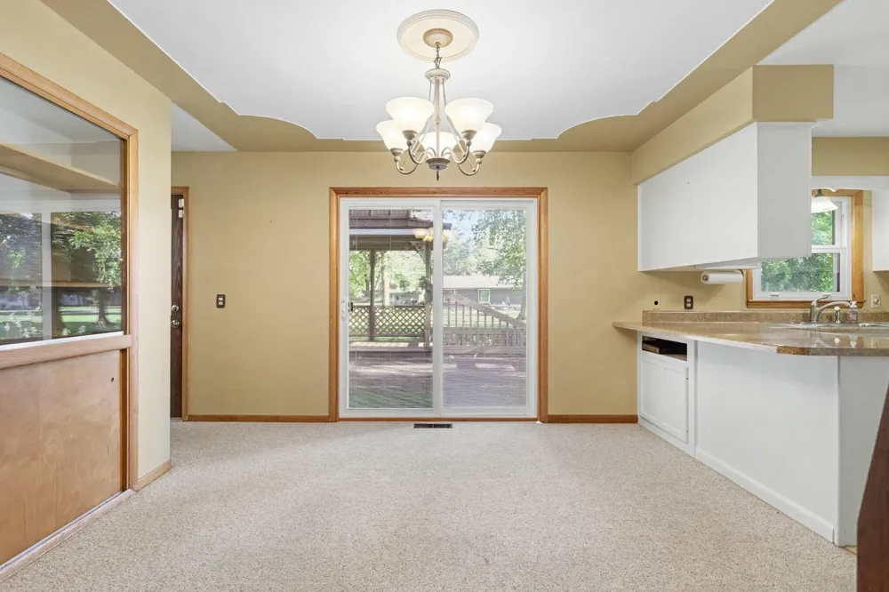 340 W Railroad Street Centreville, MI 49032