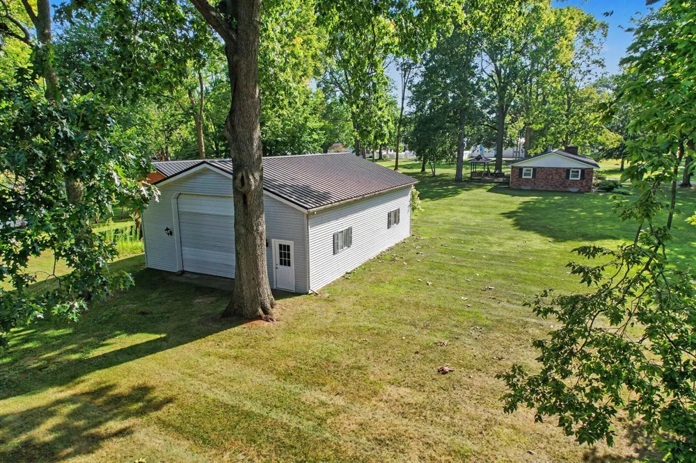 340 W Railroad Street Centreville, MI 49032