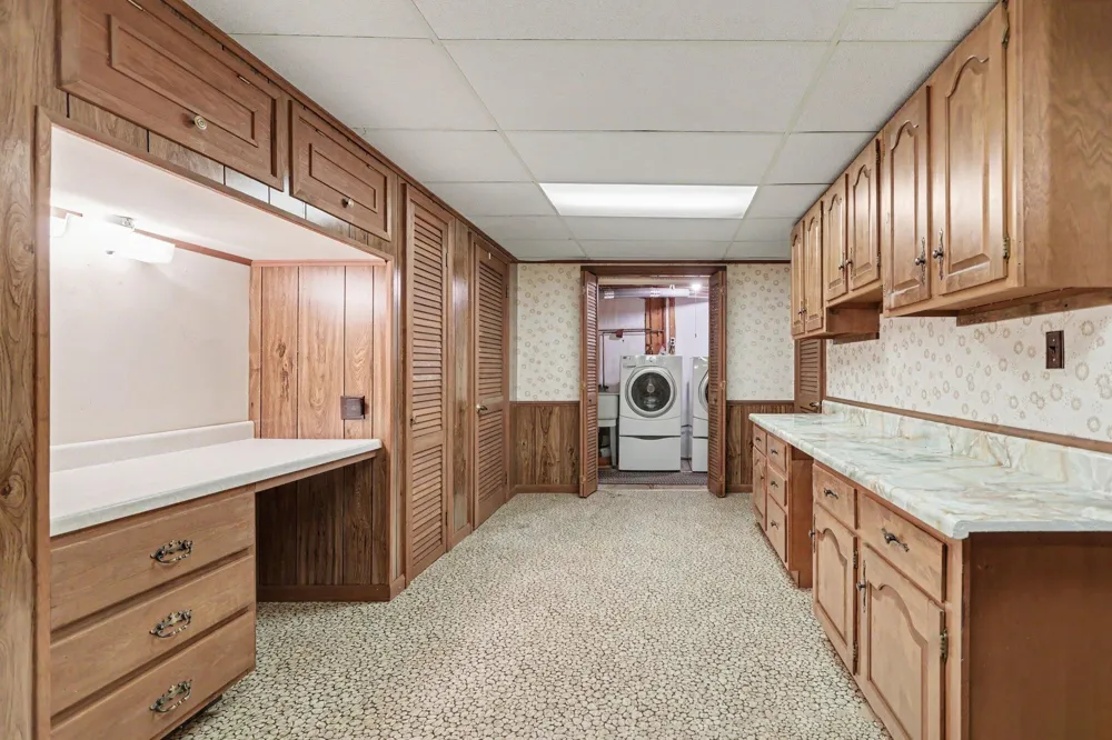 340 W Railroad Street Centreville, MI 49032