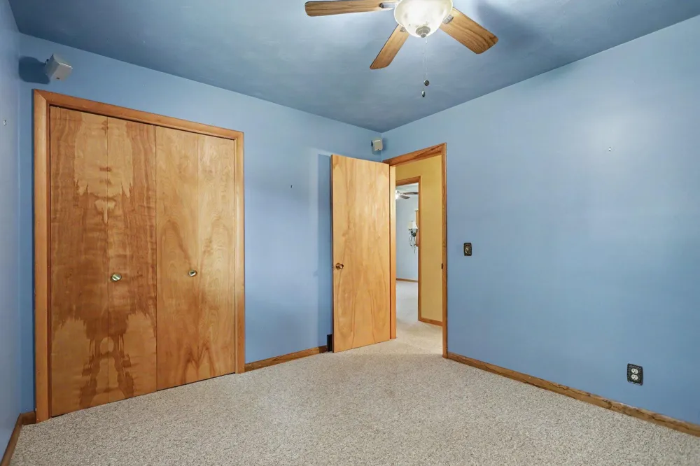 340 W Railroad Street Centreville, MI 49032