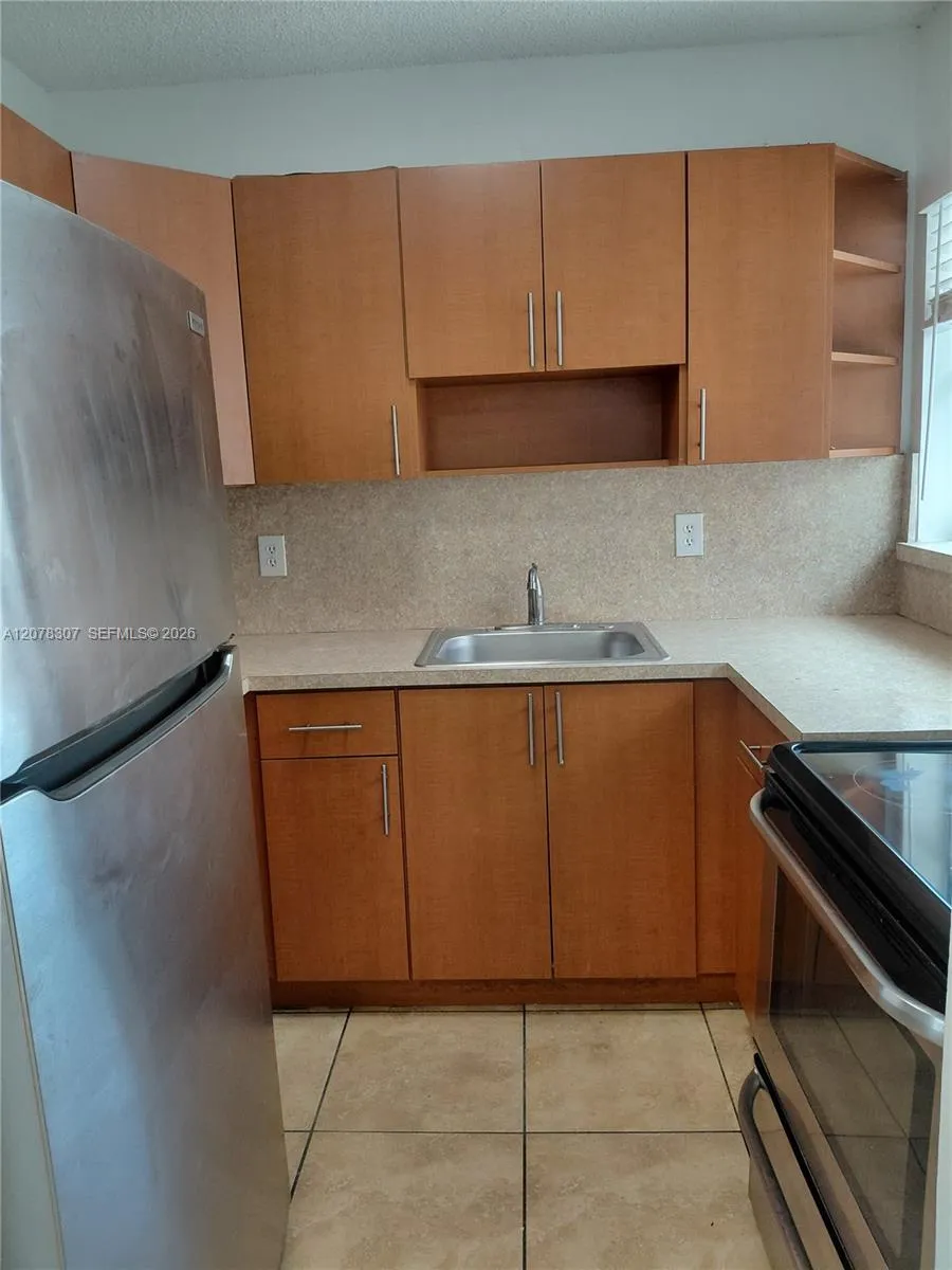 5461 W 24th Ave #67 Hialeah, FL 33016
