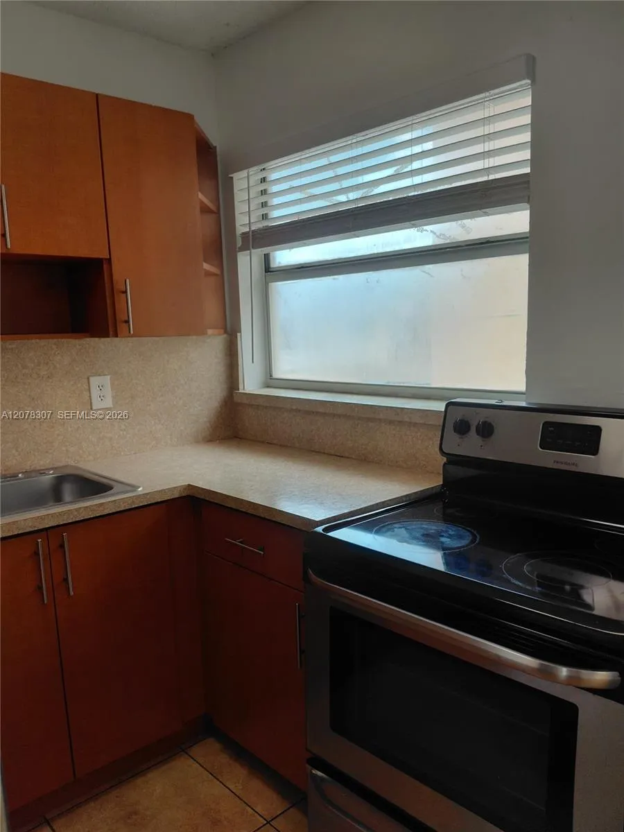 5461 W 24th Ave #67 Hialeah, FL 33016