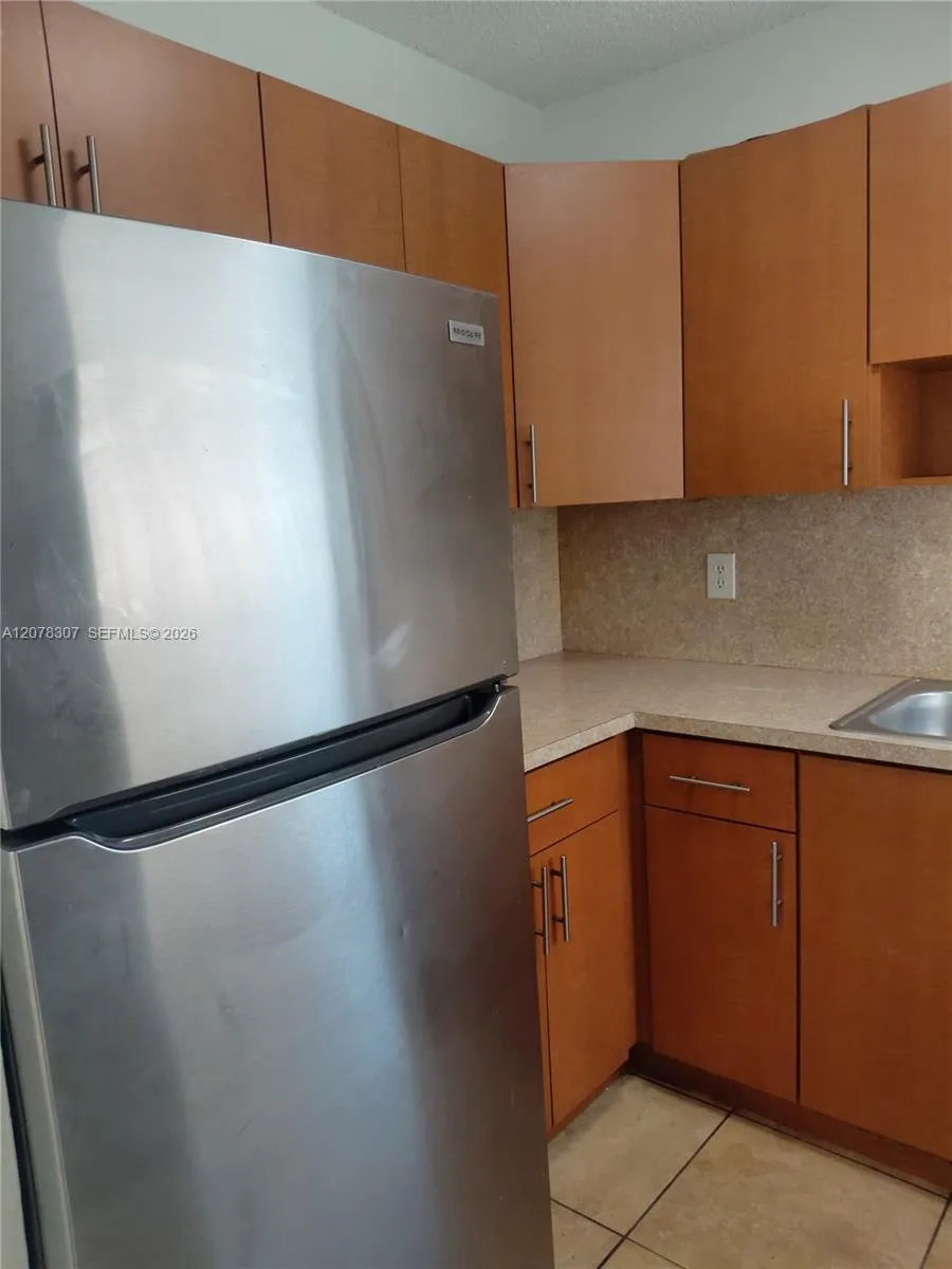 5461 W 24th Ave #67 Hialeah, FL 33016