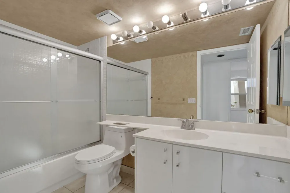 7411 GRANVILLE DRIVE #106 Tamarac, FL 33321