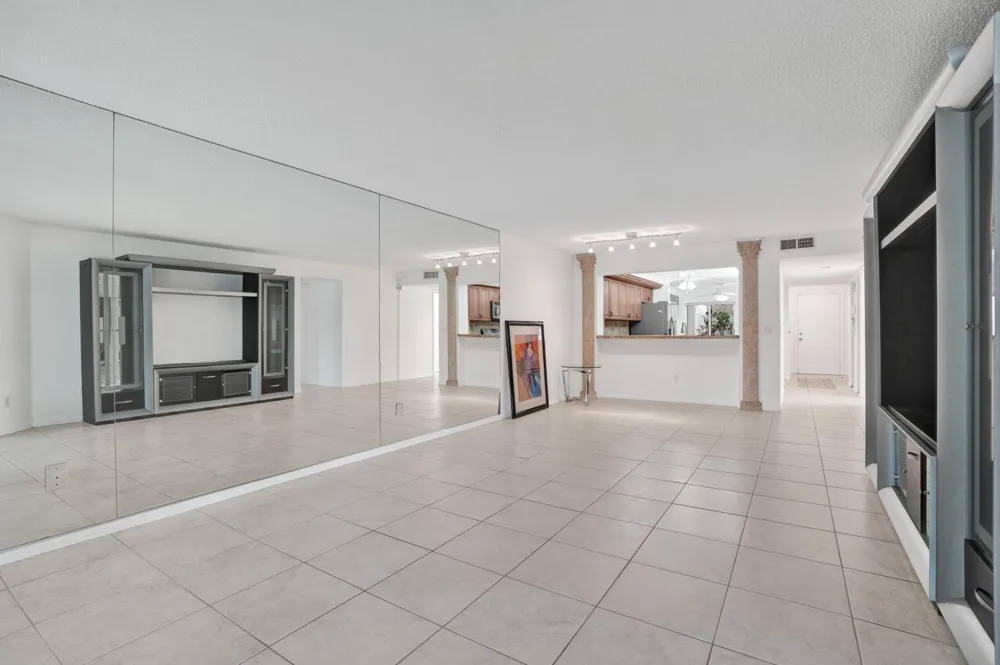 7411 GRANVILLE DRIVE #106 Tamarac, FL 33321