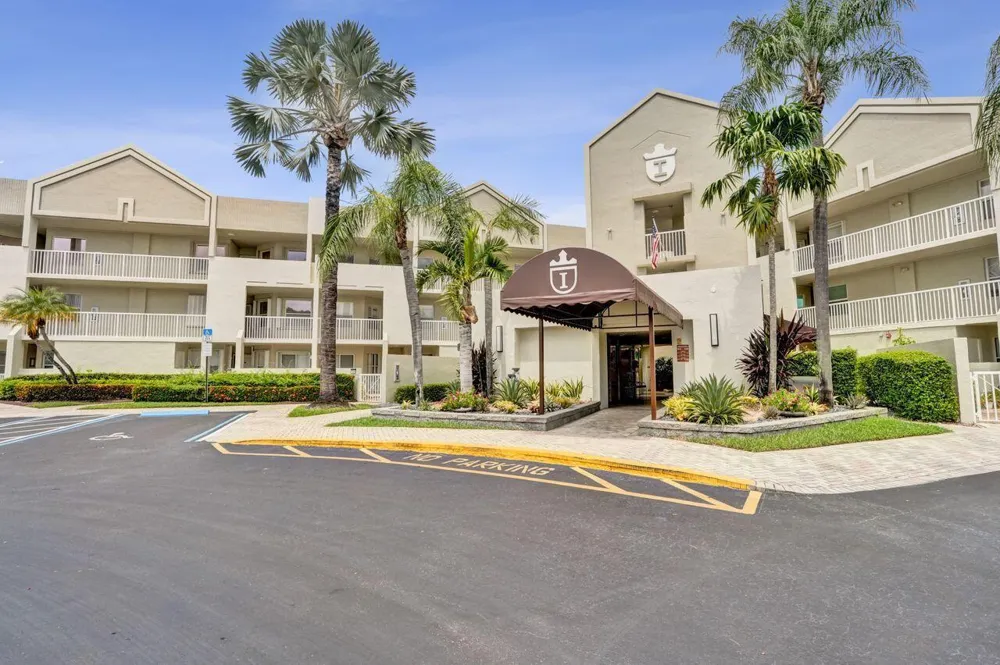 7411 GRANVILLE DRIVE #106 Tamarac, FL 33321