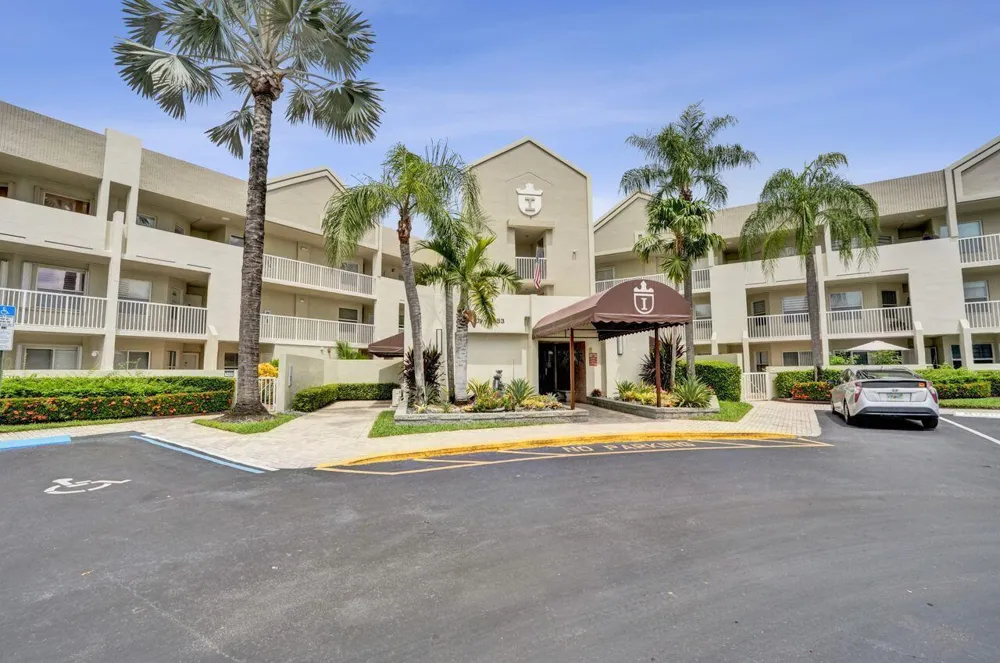 7411 GRANVILLE DRIVE #106 Tamarac, FL 33321