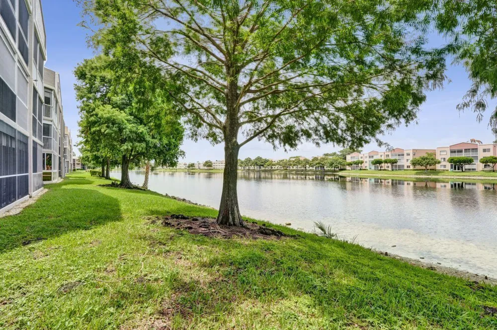 7411 GRANVILLE DRIVE #106 Tamarac, FL 33321
