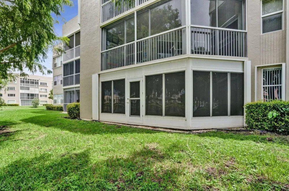 7411 GRANVILLE DRIVE #106 Tamarac, FL 33321