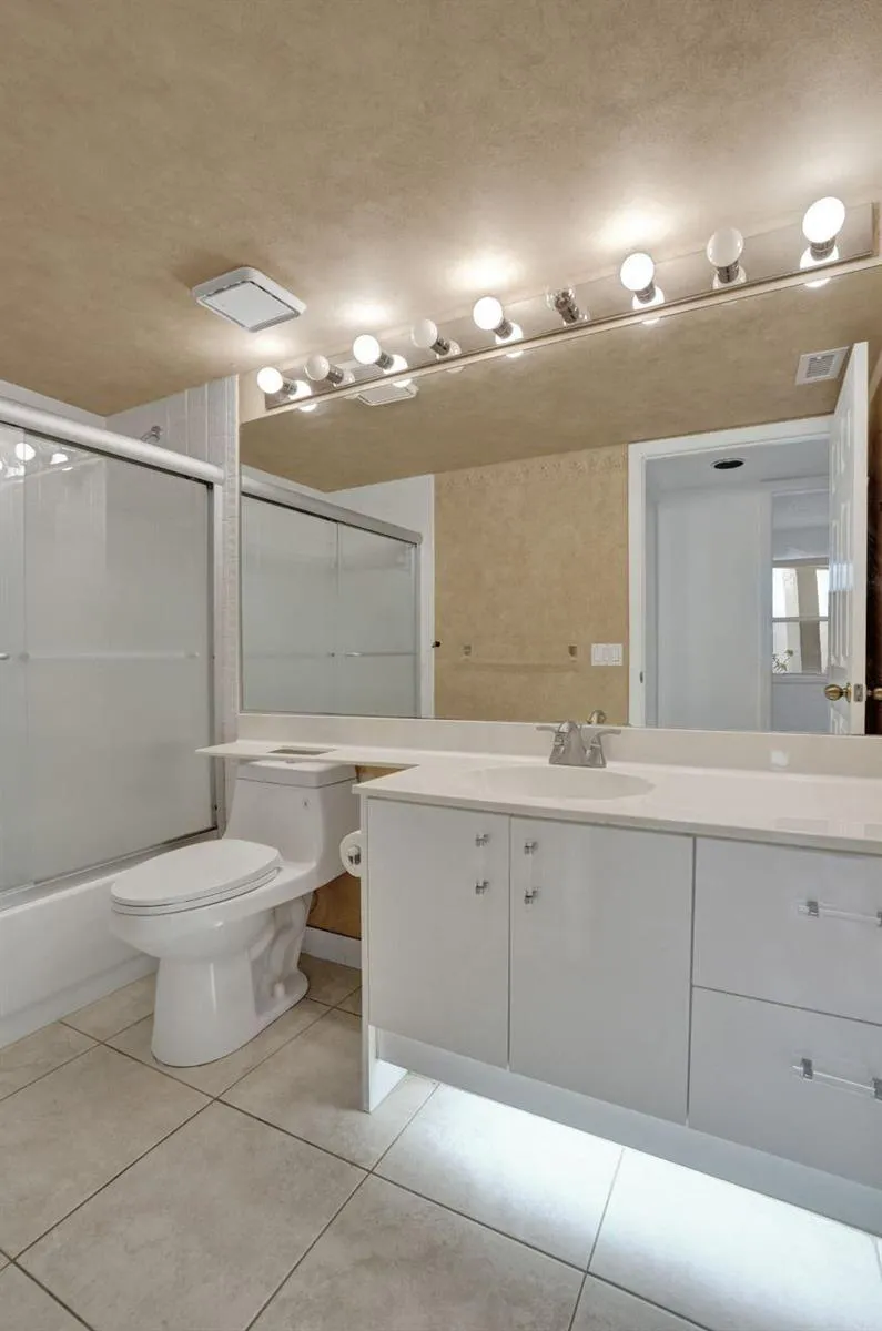 7411 GRANVILLE DRIVE #106 Tamarac, FL 33321