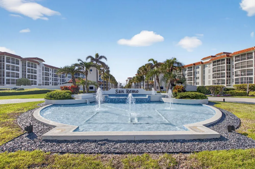 2871 OCEAN BOULEVARD #C309 Boca Raton, FL 33431