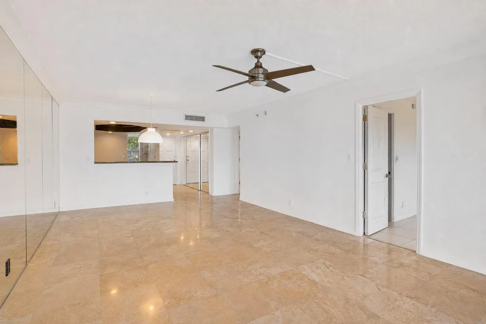 2871 OCEAN BOULEVARD #C309 Boca Raton, FL 33431