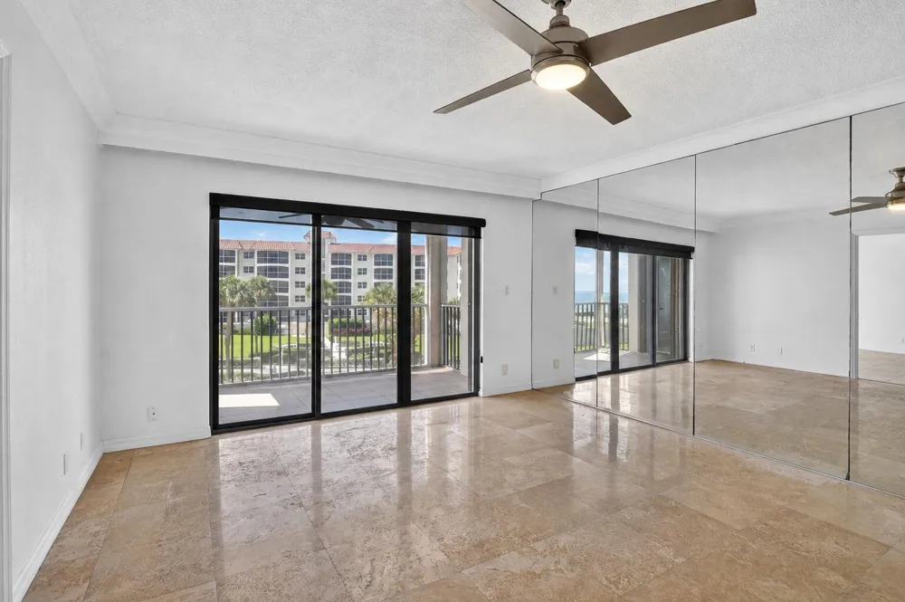 2871 OCEAN BOULEVARD #C309 Boca Raton, FL 33431