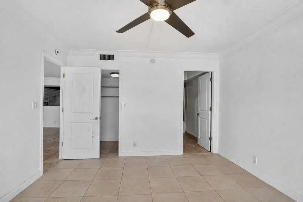 2871 OCEAN BOULEVARD #C309 Boca Raton, FL 33431