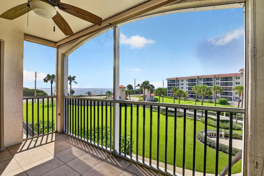 2871 OCEAN BOULEVARD #C309 Boca Raton, FL 33431