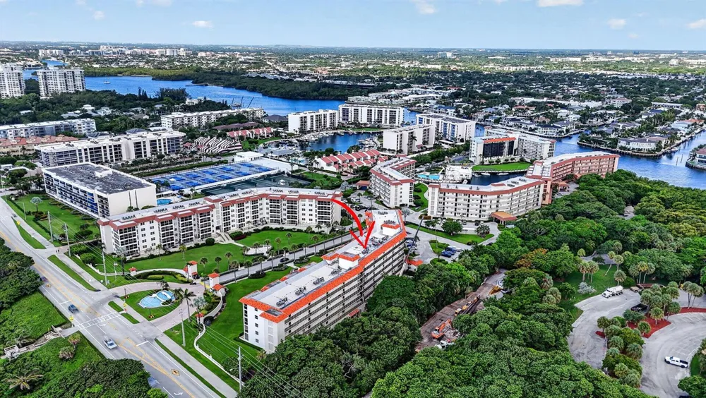 2871 OCEAN BOULEVARD #C309 Boca Raton, FL 33431