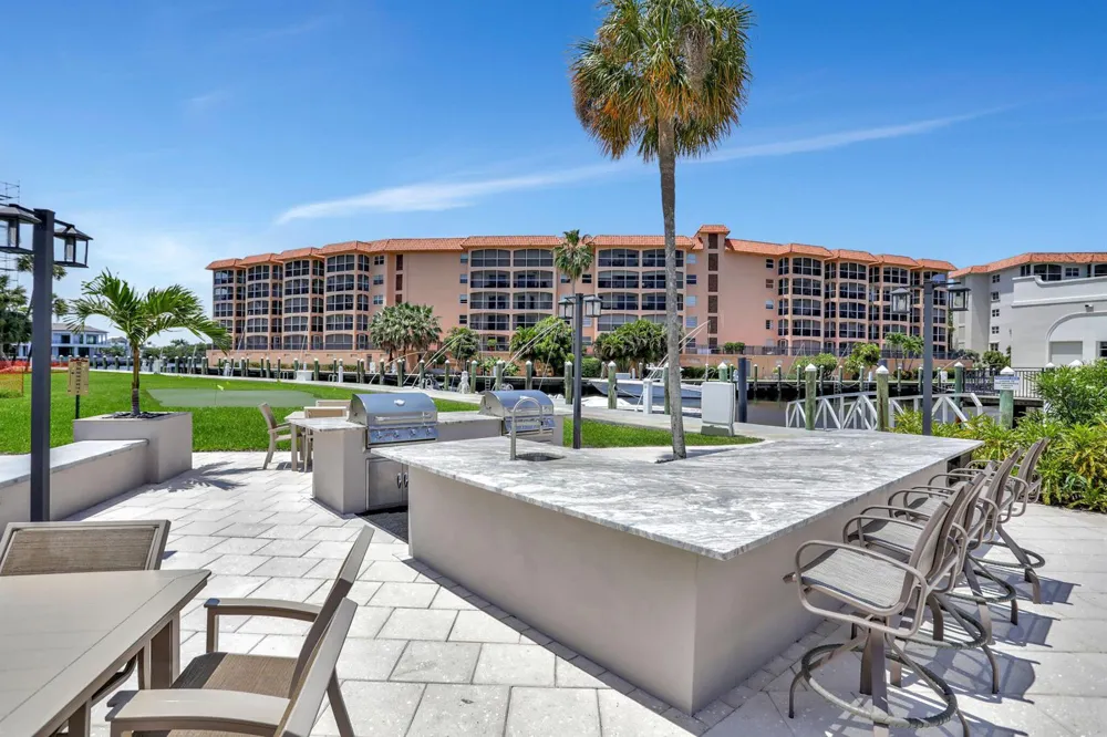 2871 OCEAN BOULEVARD #C309 Boca Raton, FL 33431