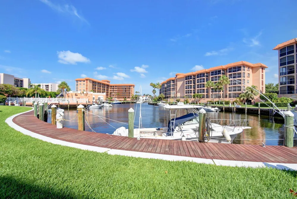 2871 OCEAN BOULEVARD #C309 Boca Raton, FL 33431