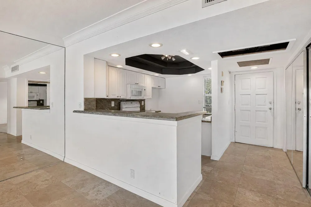 2871 OCEAN BOULEVARD #C309 Boca Raton, FL 33431