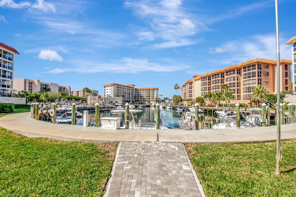 2871 OCEAN BOULEVARD #C309 Boca Raton, FL 33431