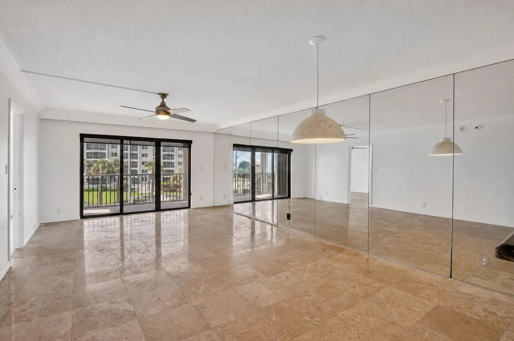 2871 OCEAN BOULEVARD #C309 Boca Raton, FL 33431