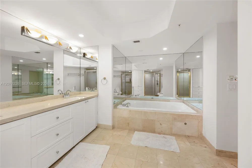 16711 Collins Ave #907 Sunny Isles Beach, FL 33160