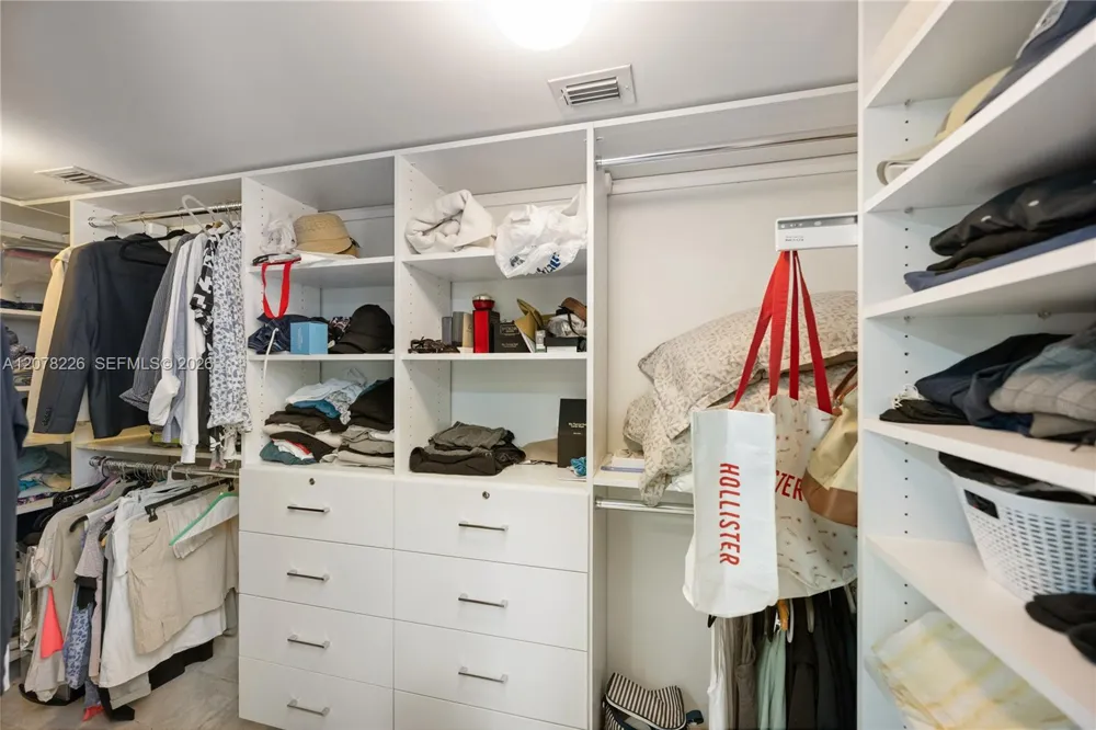 16711 Collins Ave #907 Sunny Isles Beach, FL 33160