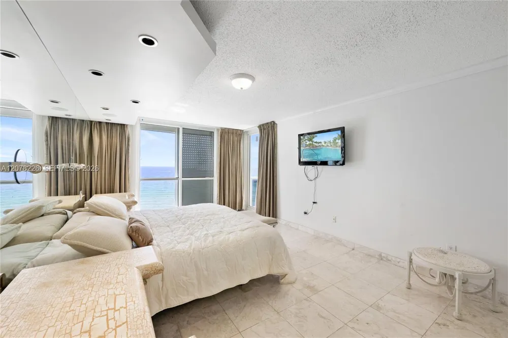 16711 Collins Ave #907 Sunny Isles Beach, FL 33160