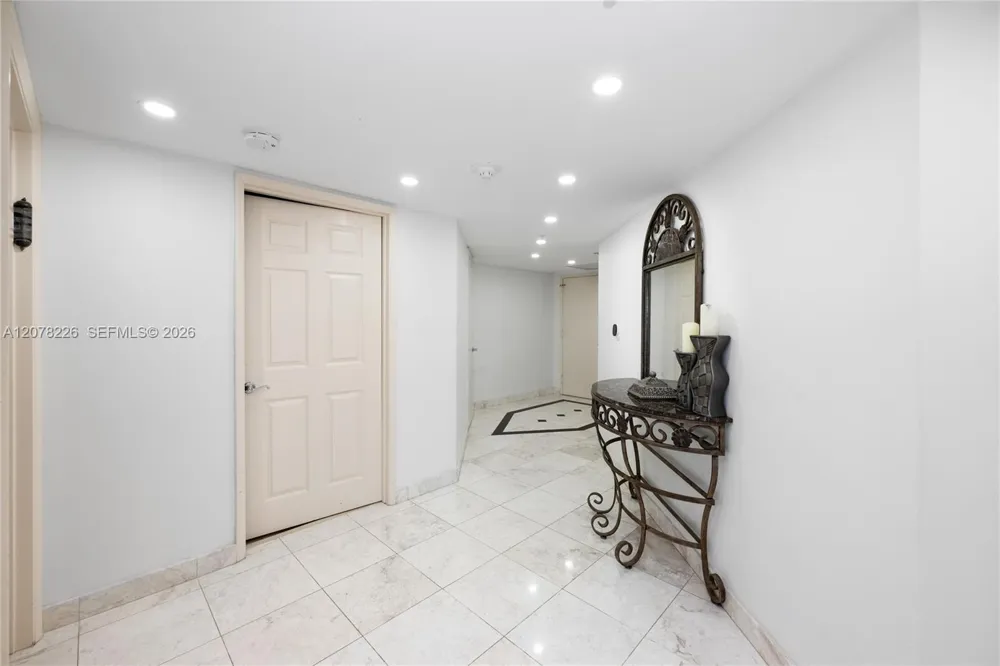 16711 Collins Ave #907 Sunny Isles Beach, FL 33160