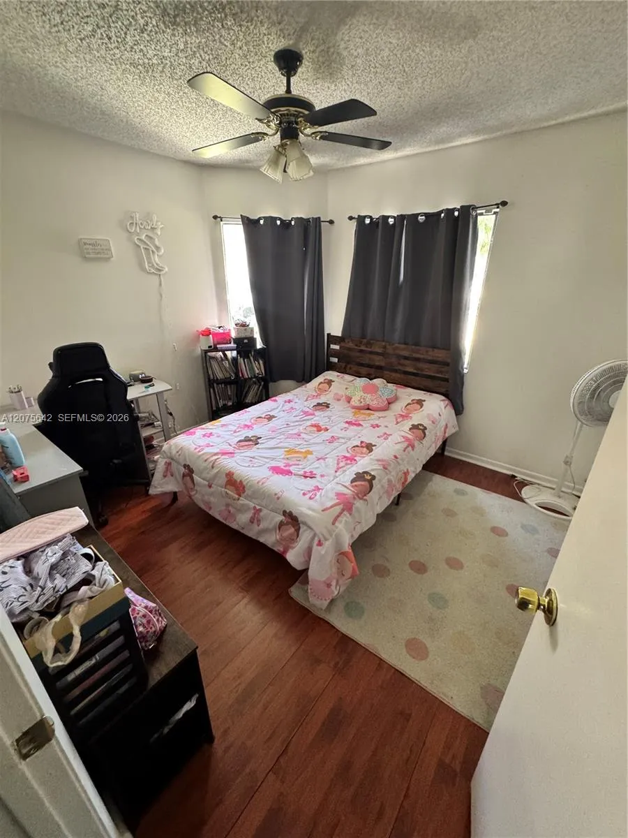 840 W Palm Run Dr North Lauderdale, FL 33068