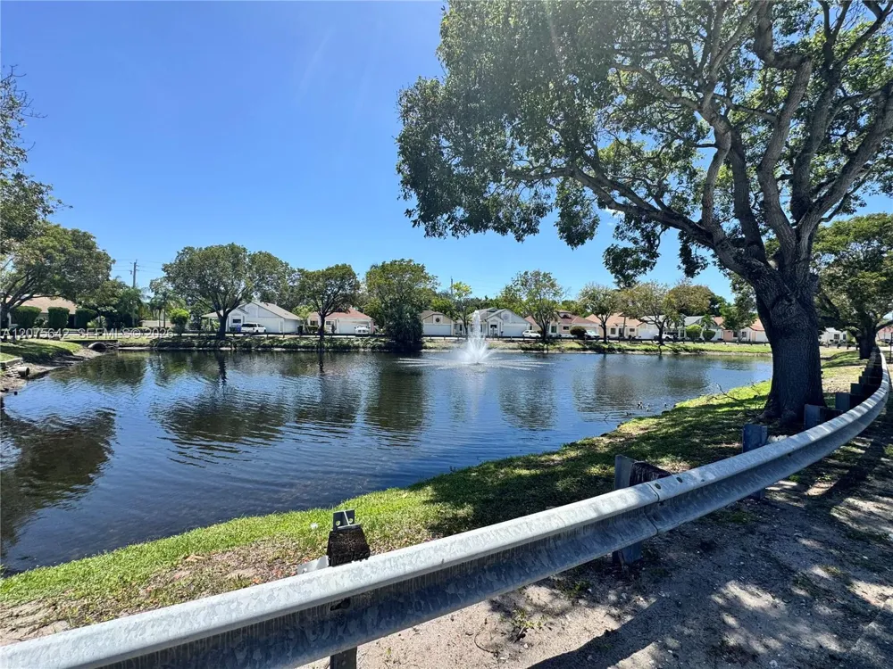 840 W Palm Run Dr North Lauderdale, FL 33068
