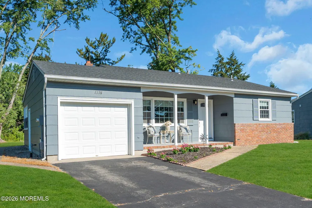 1114 Waterberry Court Toms River, NJ 08757