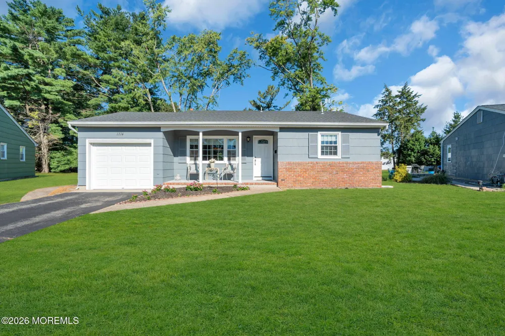 1114 Waterberry Court Toms River, NJ 08757