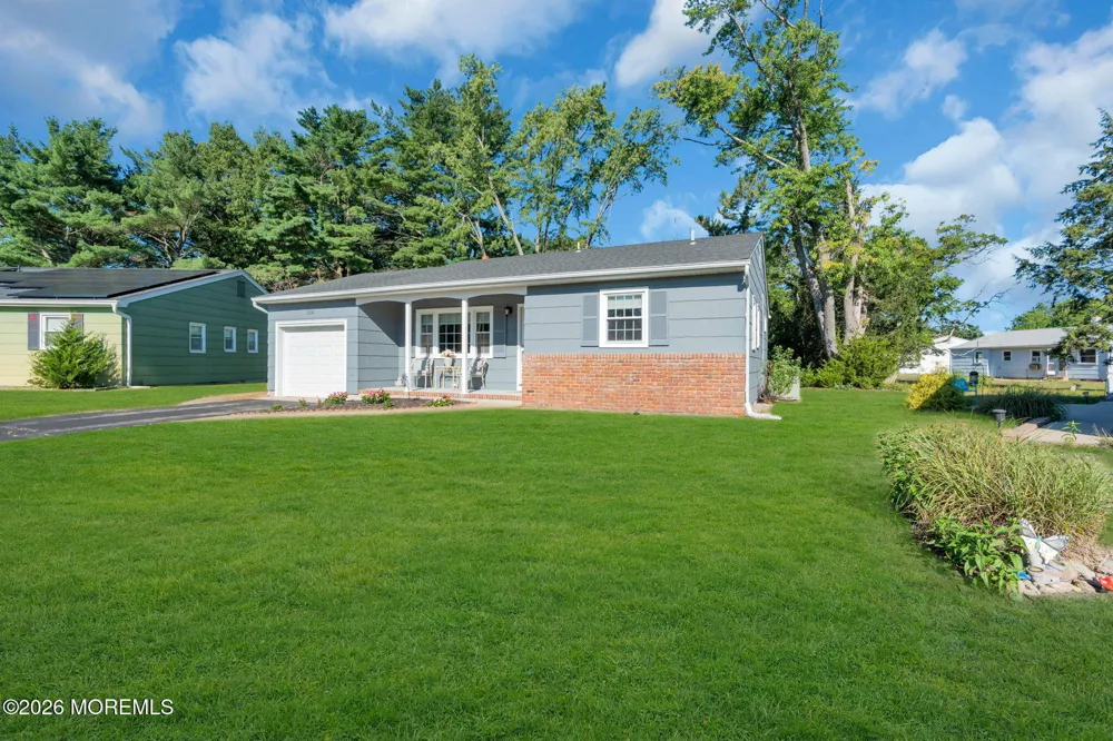 1114 Waterberry Court Toms River, NJ 08757