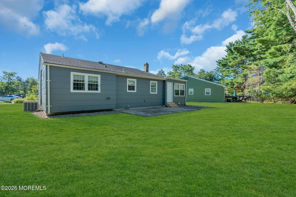 1114 Waterberry Court Toms River, NJ 08757