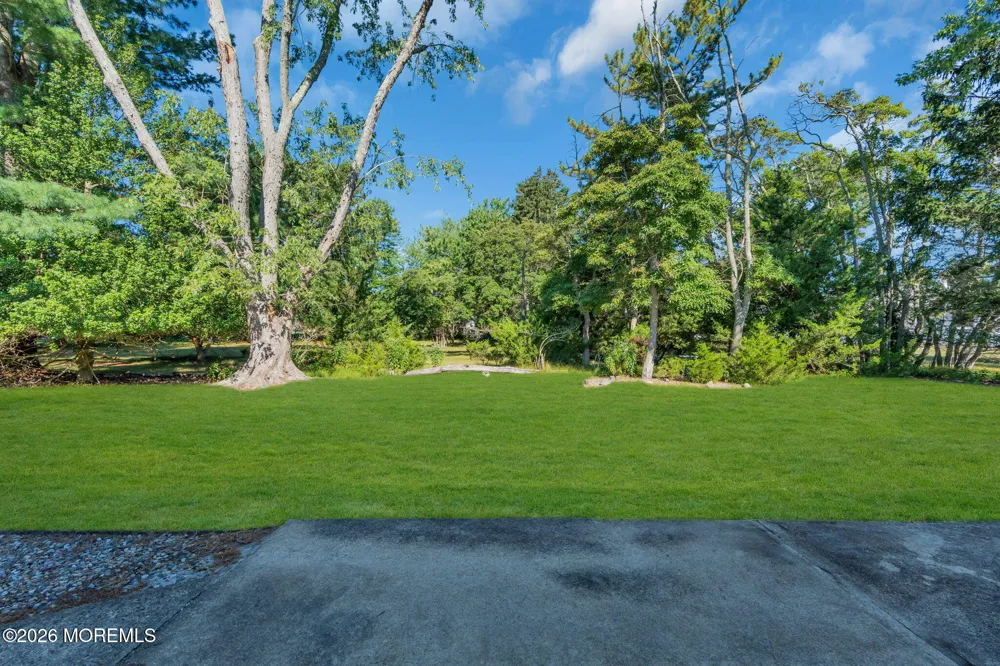 1114 Waterberry Court Toms River, NJ 08757