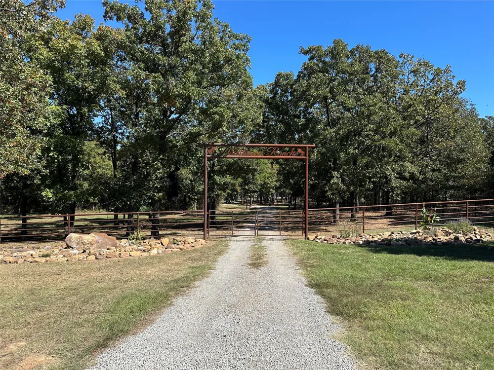 18288 Benson Heavener, OK 74937