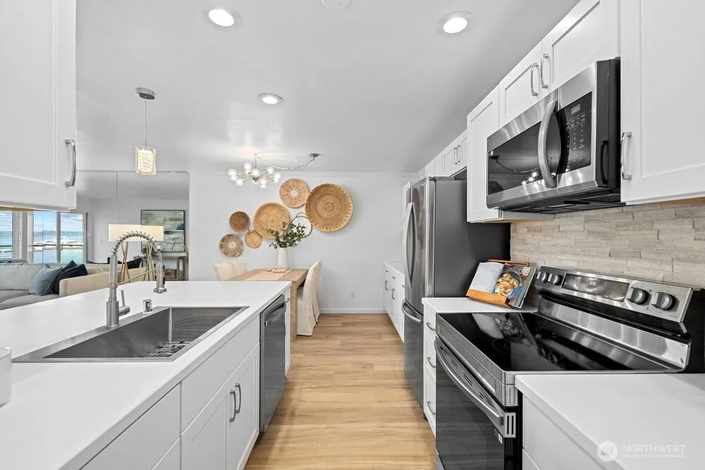 515 Lake Street S #205 Kirkland, WA 98033