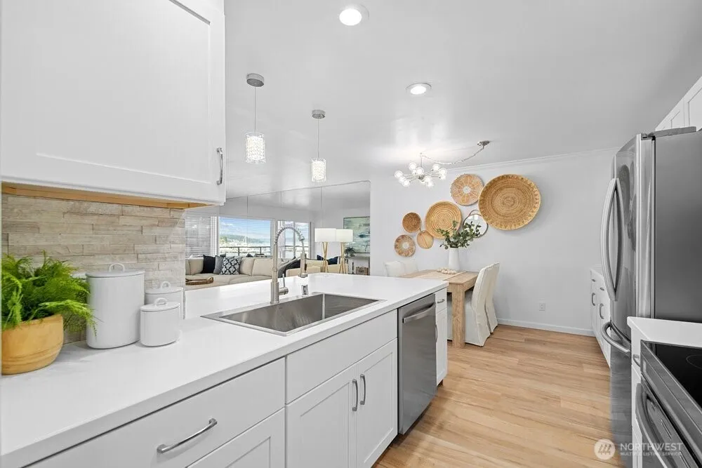 515 Lake Street S #205 Kirkland, WA 98033