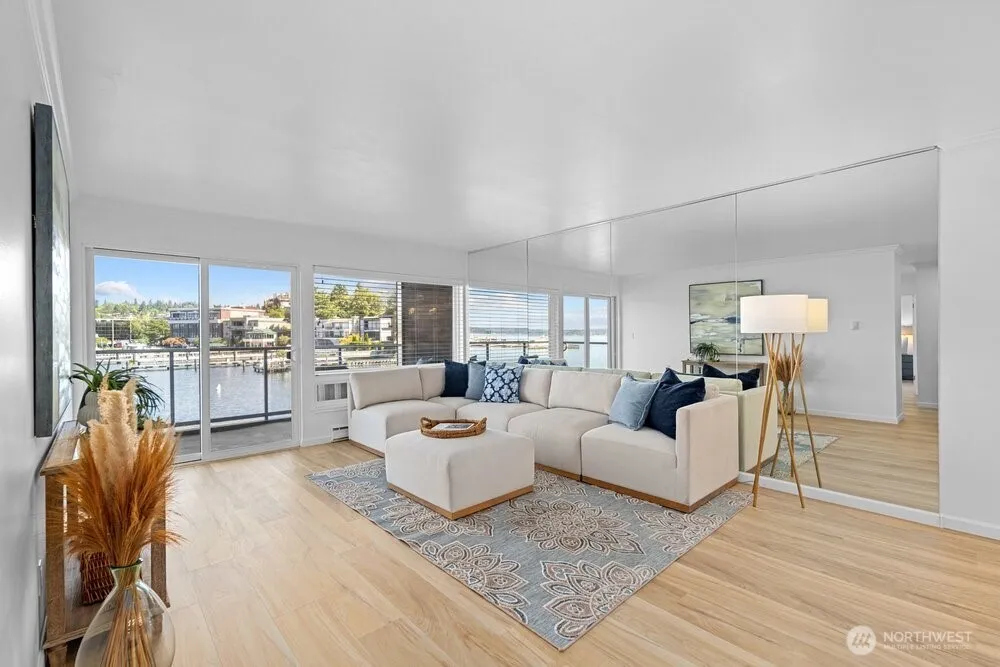 515 Lake Street S #205 Kirkland, WA 98033