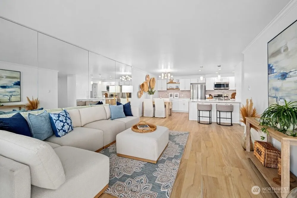 515 Lake Street S #205 Kirkland, WA 98033