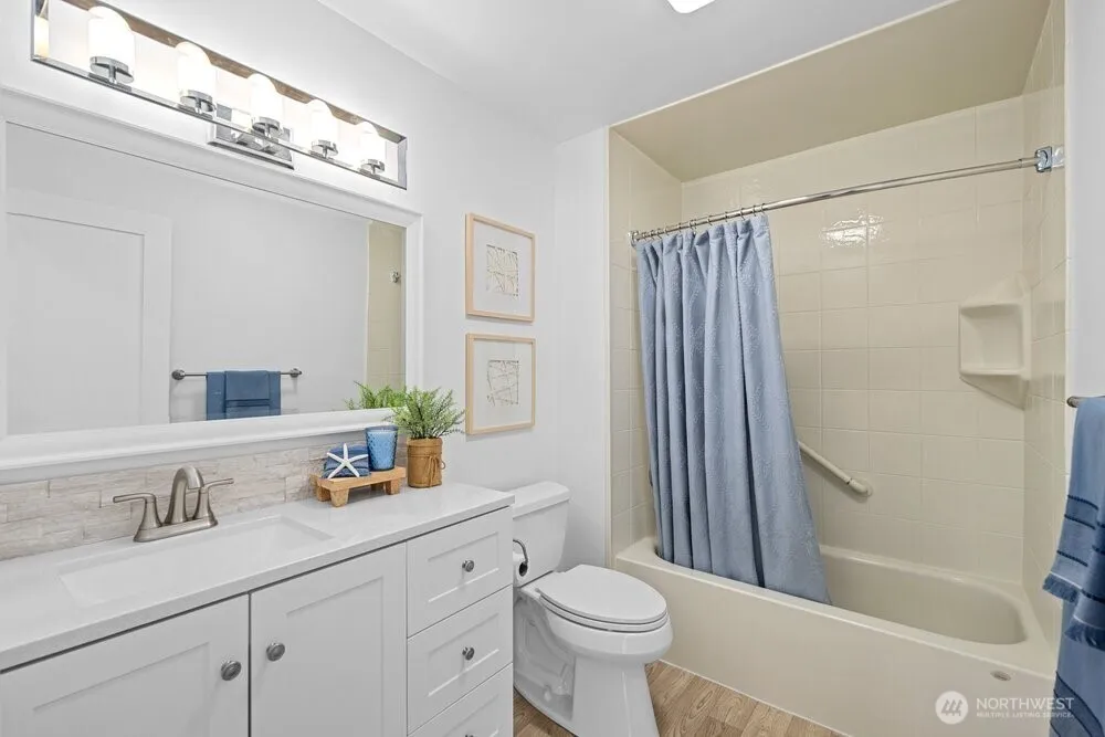 515 Lake Street S #205 Kirkland, WA 98033