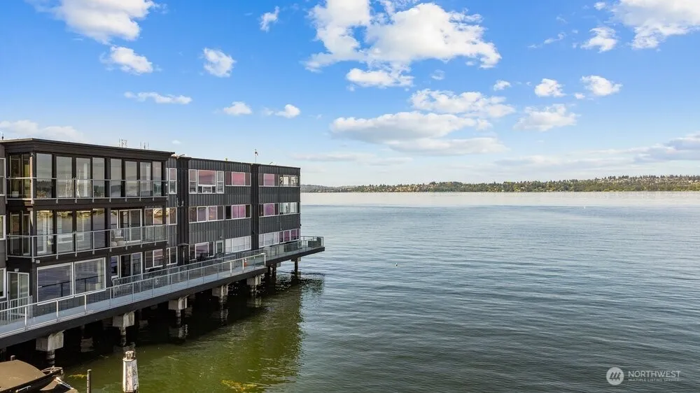 515 Lake Street S #205 Kirkland, WA 98033