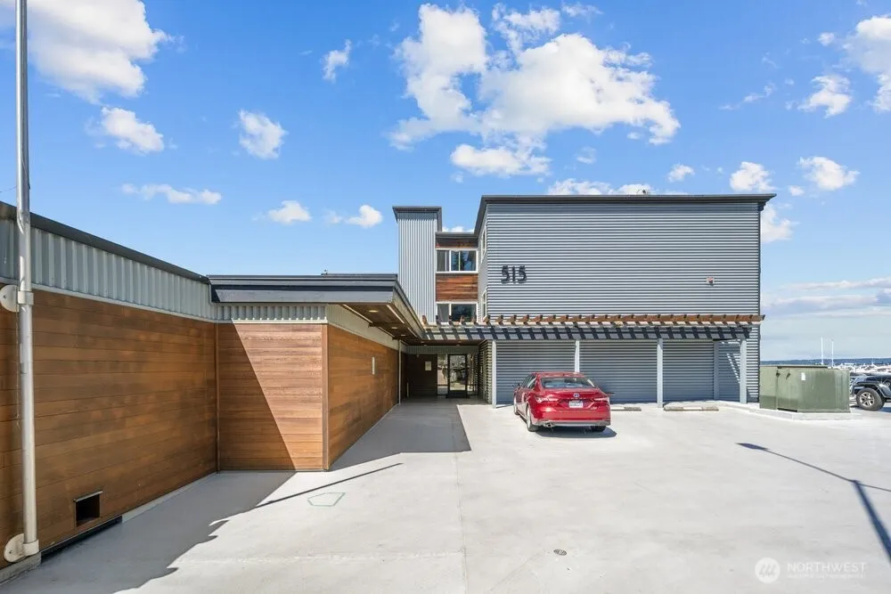 515 Lake Street S #205 Kirkland, WA 98033