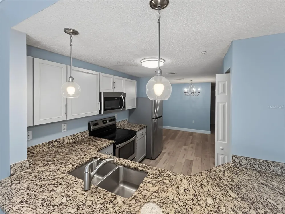 5601 BENTGRASS DRIVE #10-112 Sarasota, FL 34235