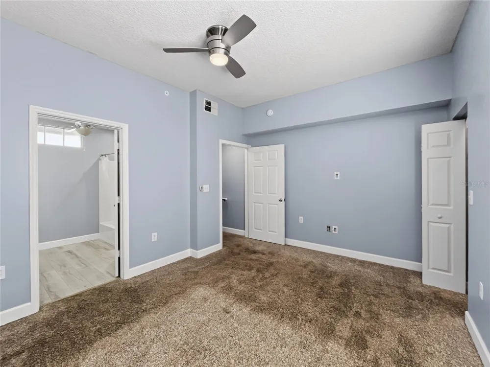 5601 BENTGRASS DRIVE #10-112 Sarasota, FL 34235