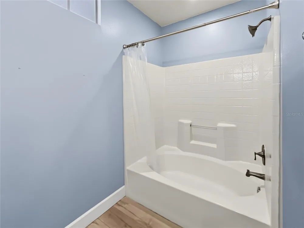 5601 BENTGRASS DRIVE #10-112 Sarasota, FL 34235