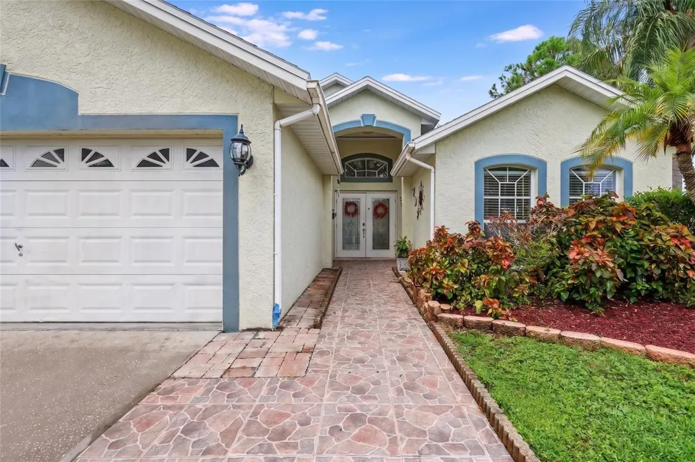 1102 VINETREE DRIVE Brandon, FL 33510
