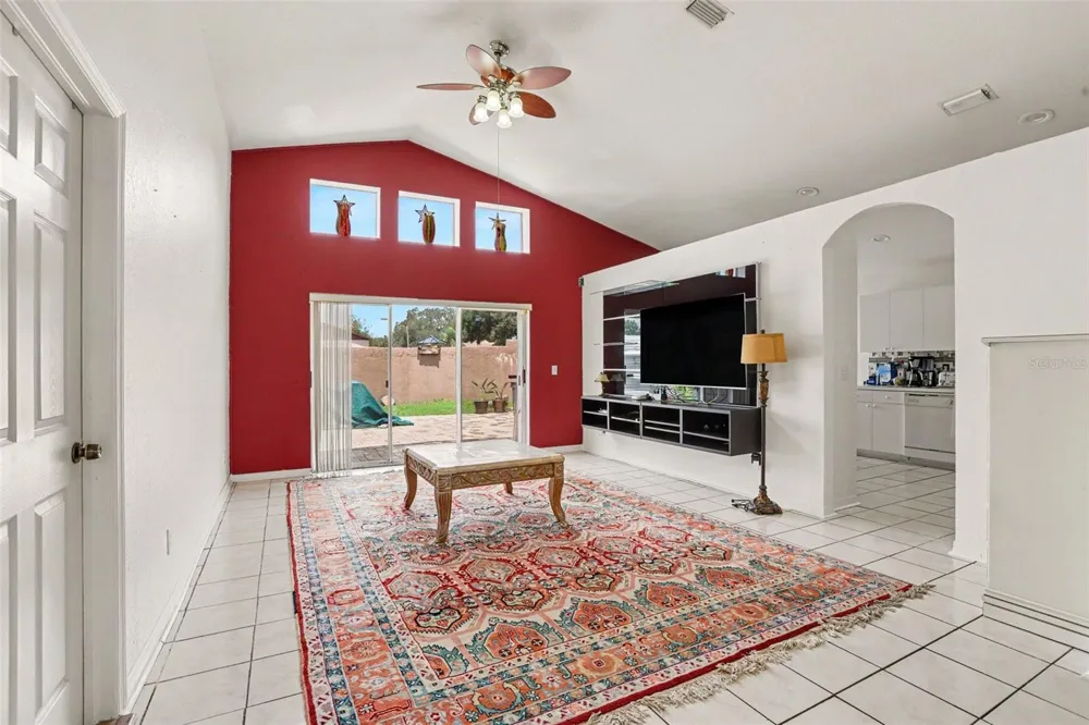 1102 VINETREE DRIVE Brandon, FL 33510